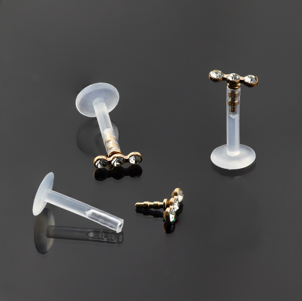 Push-In Bioflex Labret  with Steel 316L Rose Gold Ti-PVD Coated 3 Cluster Crystal Top (Prong Setting) 
