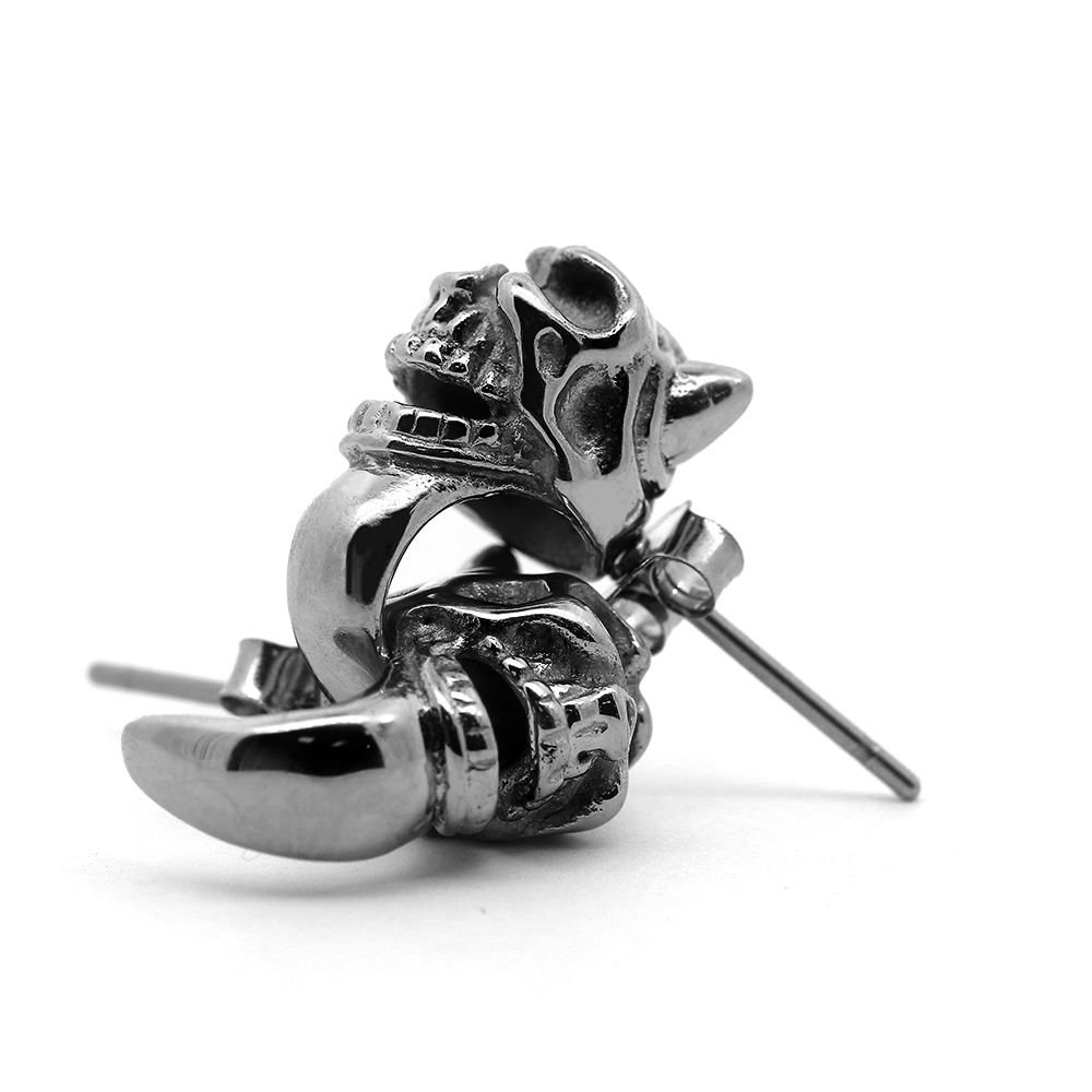 Steel 316L Ear Stud in Fashionable Skull Design